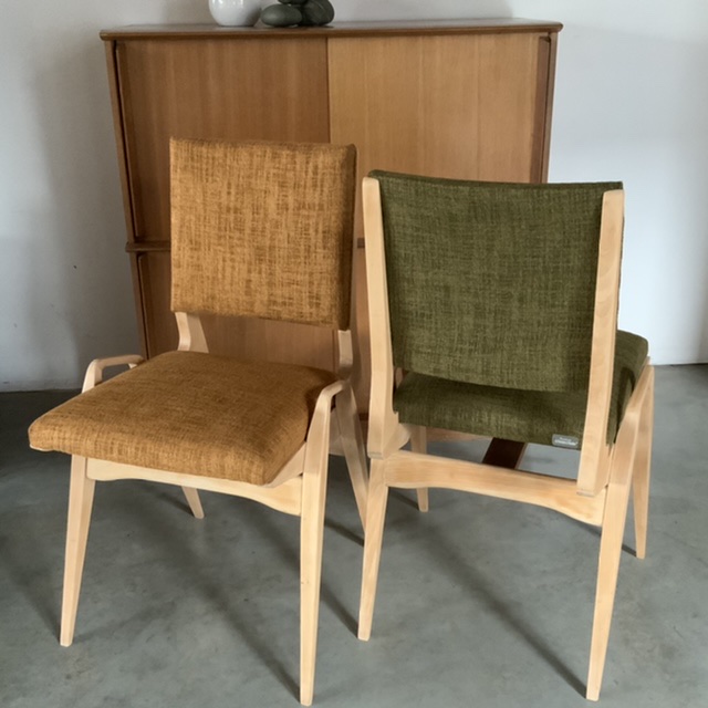 Duo chaises de Maurice Pré, restaurées par "la barque à vache"